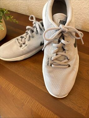 Nike Light Gray Mesh Athletic Sneakers